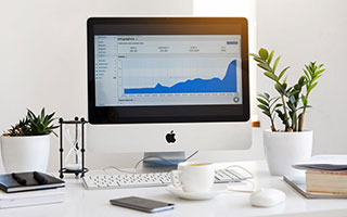 leyu.com-马拉多纳最后影像：邻居问好 马拉多纳挥手致意