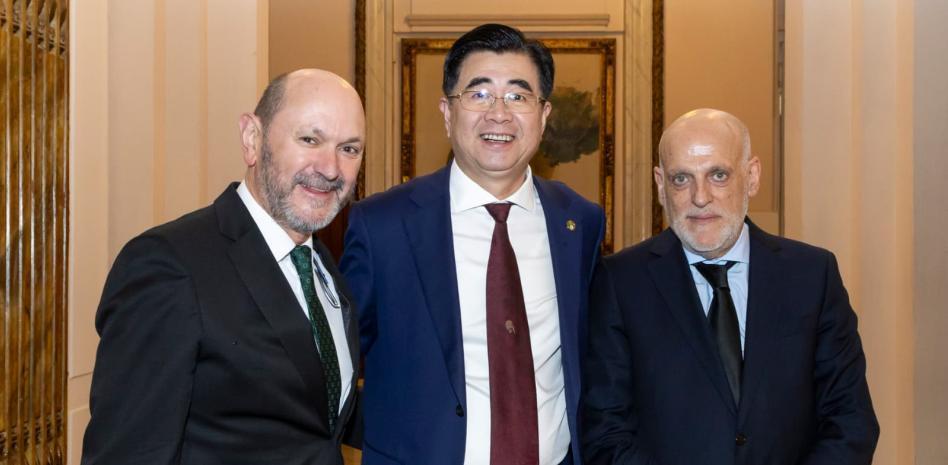 leyu-特瓦斯：中国队有望未来跻身世界前十，但需要中超更具竞争力